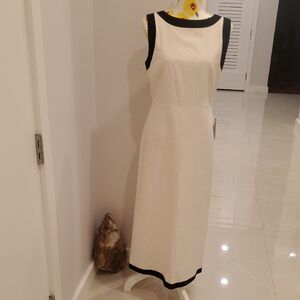 Elegant Sleeveless White and Black Dress